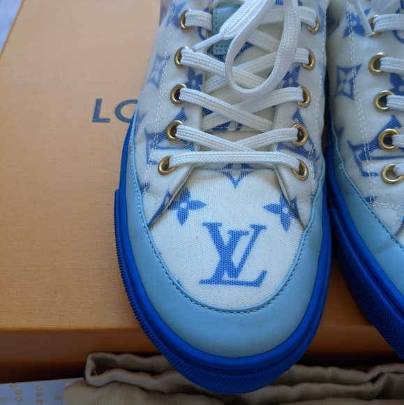 Louis Vuitton Sneakers. - Picture 5 of 11